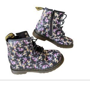 Dr. Martens Kids Floral Boots - Black and Pink
